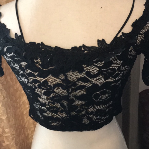 Lace Crop Top - Picture 3 of 5